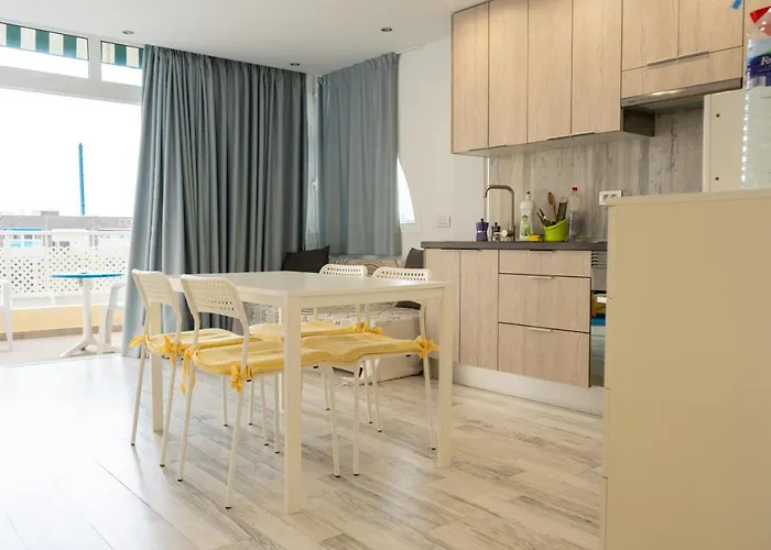 Mareverde Complex Whit Diffuse Pool And Chiringuito * 아데제